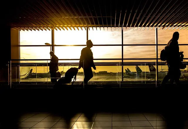 Mẫu câu: Where is the departure gate?