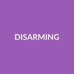 Từ vựng disarming: [V-ing/ADJ] làm mất vũ khí; (trong văn cảnh) làm mất đi sự căng thẳng, xoa dịu