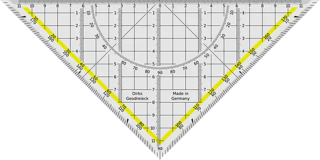 Từ vựng Protractor: [n] Thước đo độ
